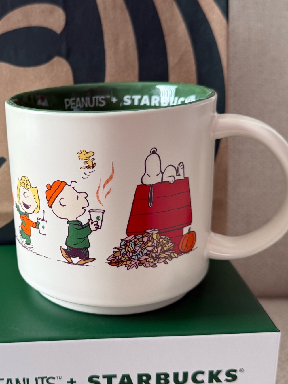 New Peanuts Snoopy Starbucks Collaboration Coffee Mug Limited Edition